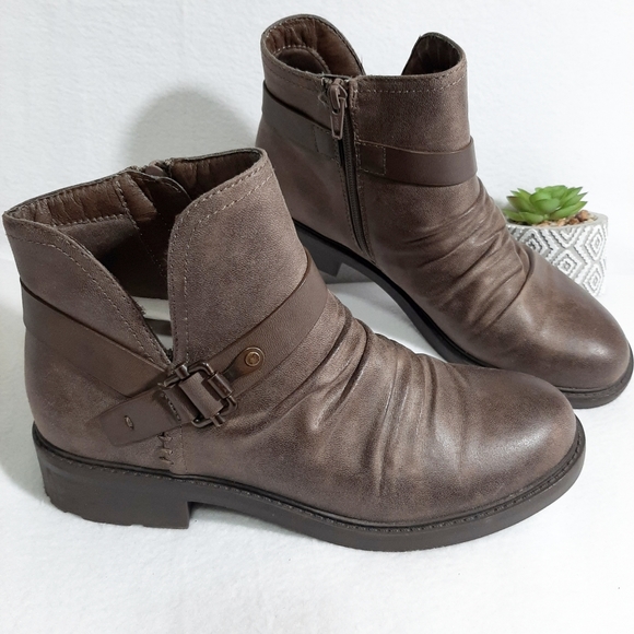 Chrisa Dusty Brown Buckle Ankle Boots 